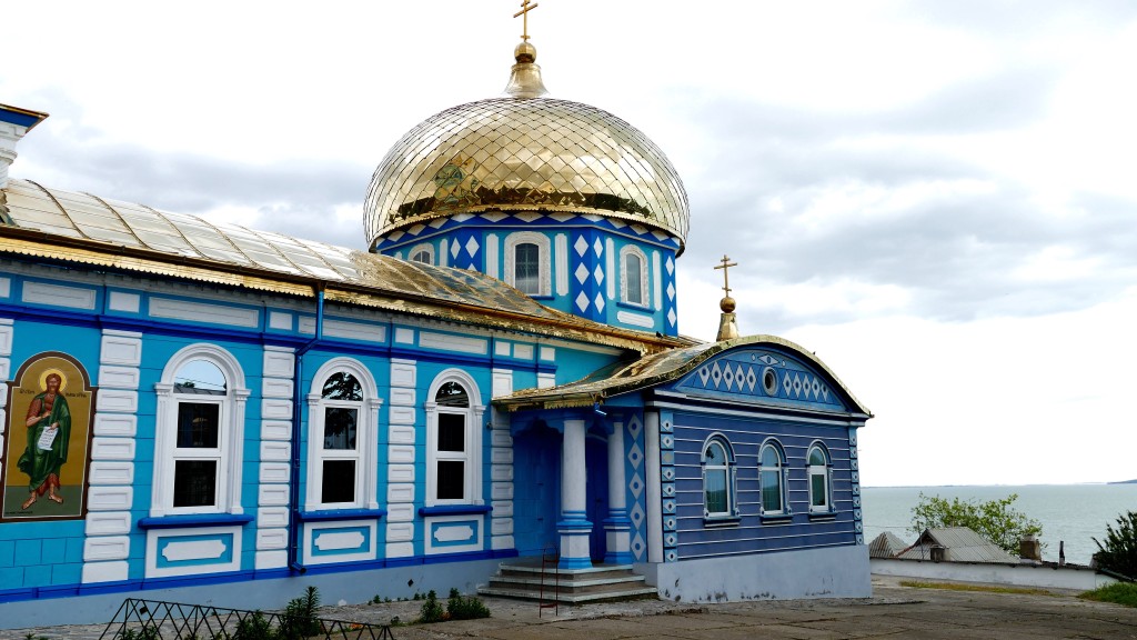 Sarichioi, a Lipovanian (former Russian immigrants) village and their Orthodox Basilica.