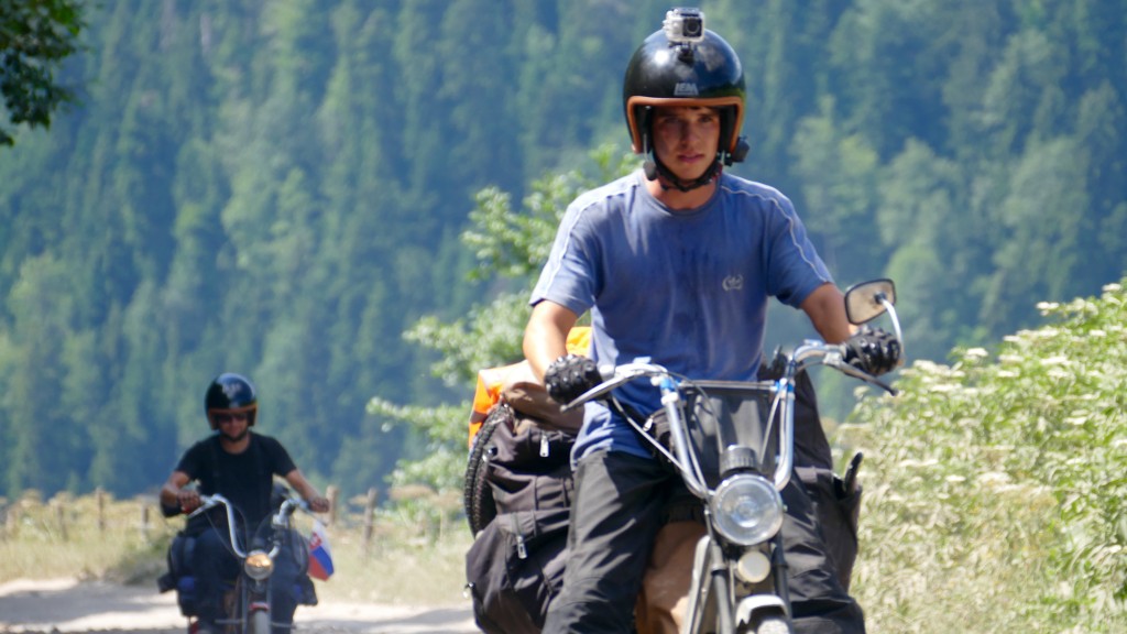 This two guys from Slovakia with their "JAWA" 50 cc where amazing. More to their trip on https://www.facebook.com/nababetteposvete