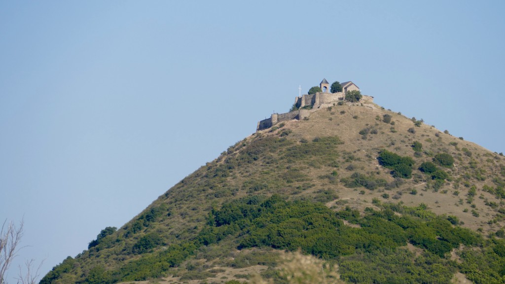 The village is located 6 kilometers from the town of Gori. Here you will find several important historic monuments, including: Vere fortress, the Church of Saint George, Vere Church of the Virgin Mary, the Green (Transfiguration) cathedral, TSEDISI Fortress, and other architectural monuments.