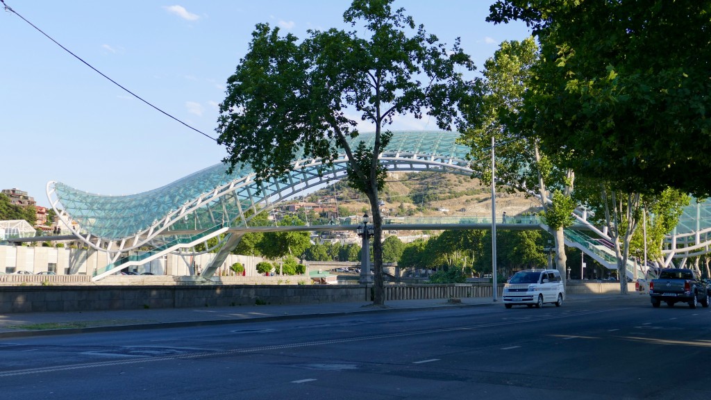 THE BRGE OF THE LIBERTY over the Mtkvari River.