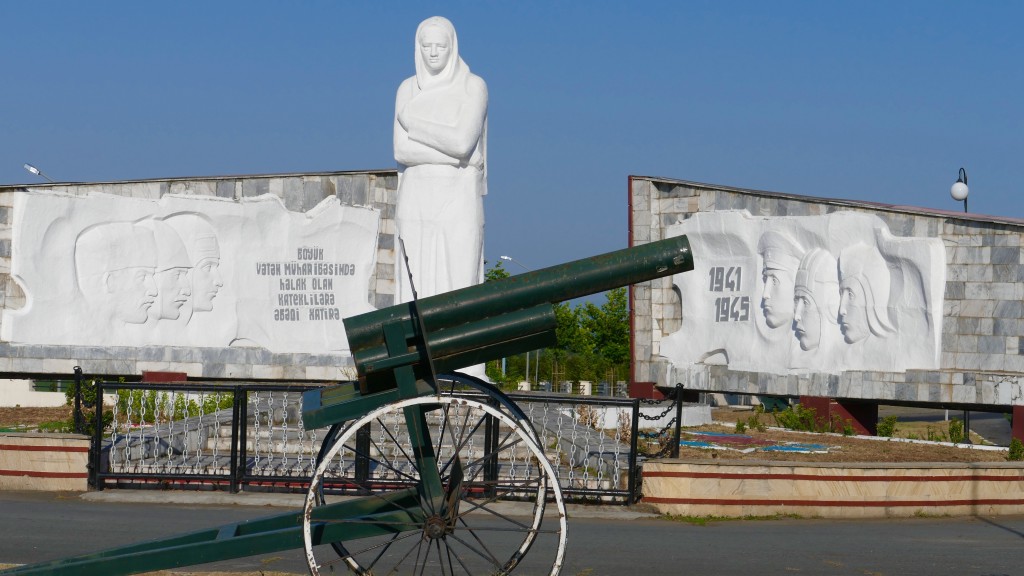 Monument to the fallen soldiers in WW II