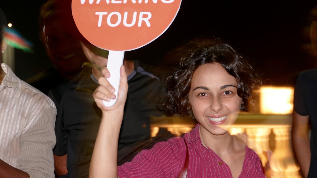 Free walking Tour with "BAG-BAKU", they did a great job. I could meet people from: Belgium, Nigeria, Afghanistan, Philippines, Bulgaria, Wales, Azerbaijan, Iran, Germany, USA. Most of them students but travellers as well. We had a really great evening and night together.