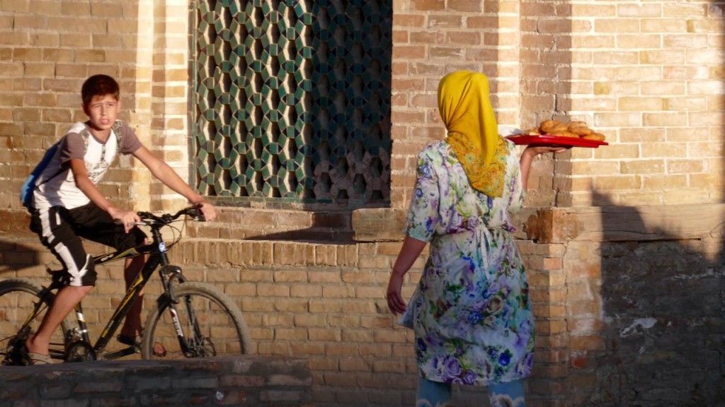 People from Bukhara. The Samsa Seller